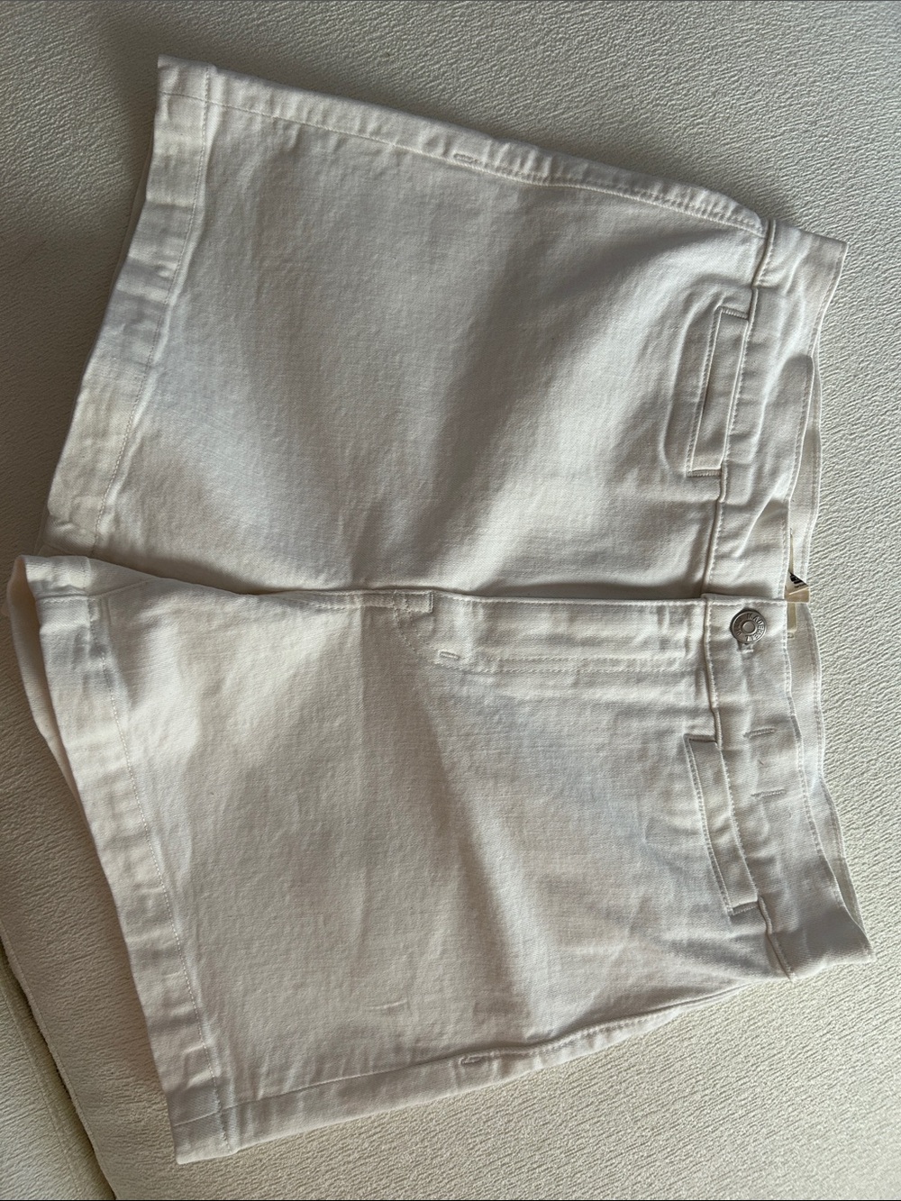 The denim Emmet short in tile white - Picture 5 of 8